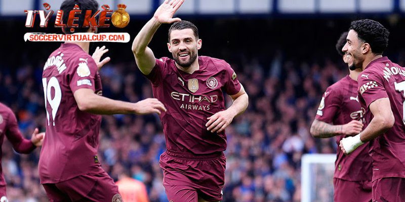 Màn so tài giữa Haaland và Tarkowski định đoạt trận đấu