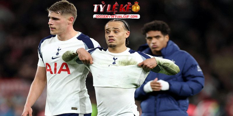 Có nhiều nguyên nhân khiến Spurs thi đấu sa sút ở mùa này Có nhiều nguyên nhân khiến Spurs thi đấu sa sút ở mùa này